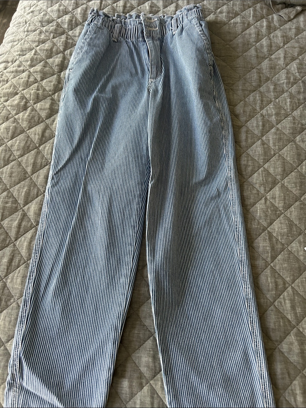 Universal Thread Blue and White Pinstripe jeans